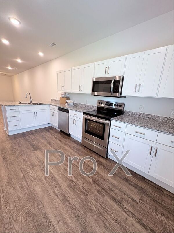 Building Photo - 401 Alex Jordan Dr.