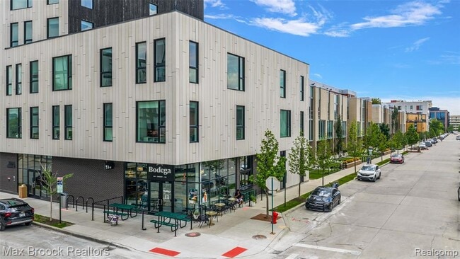 Building Photo - 284 Alfred St