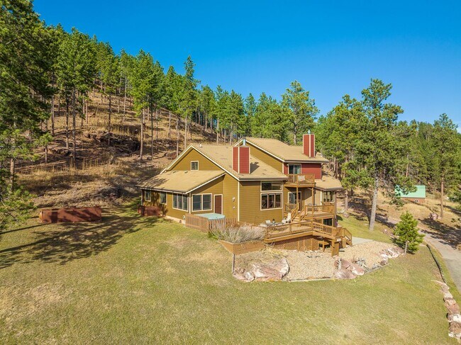 Building Photo - Fully furnished Rental