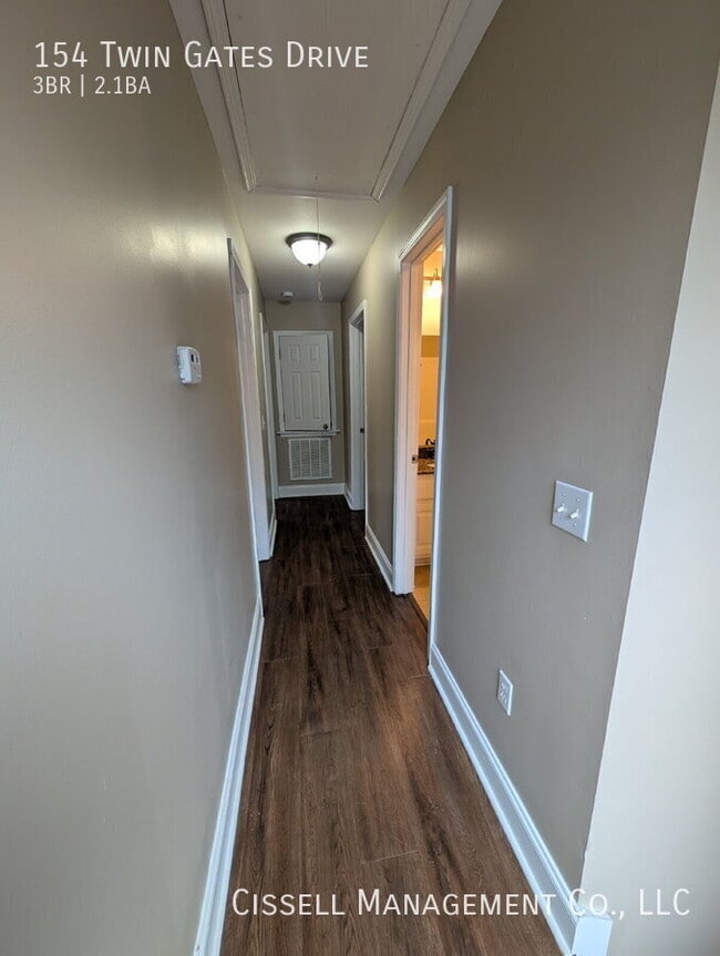 Building Photo - 154 Twin Gates Drive