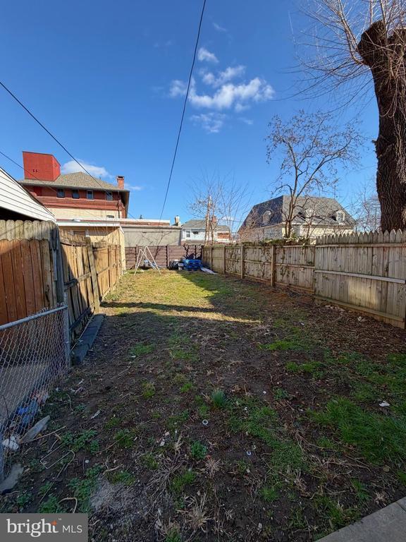 Building Photo - 4905 Knorr St