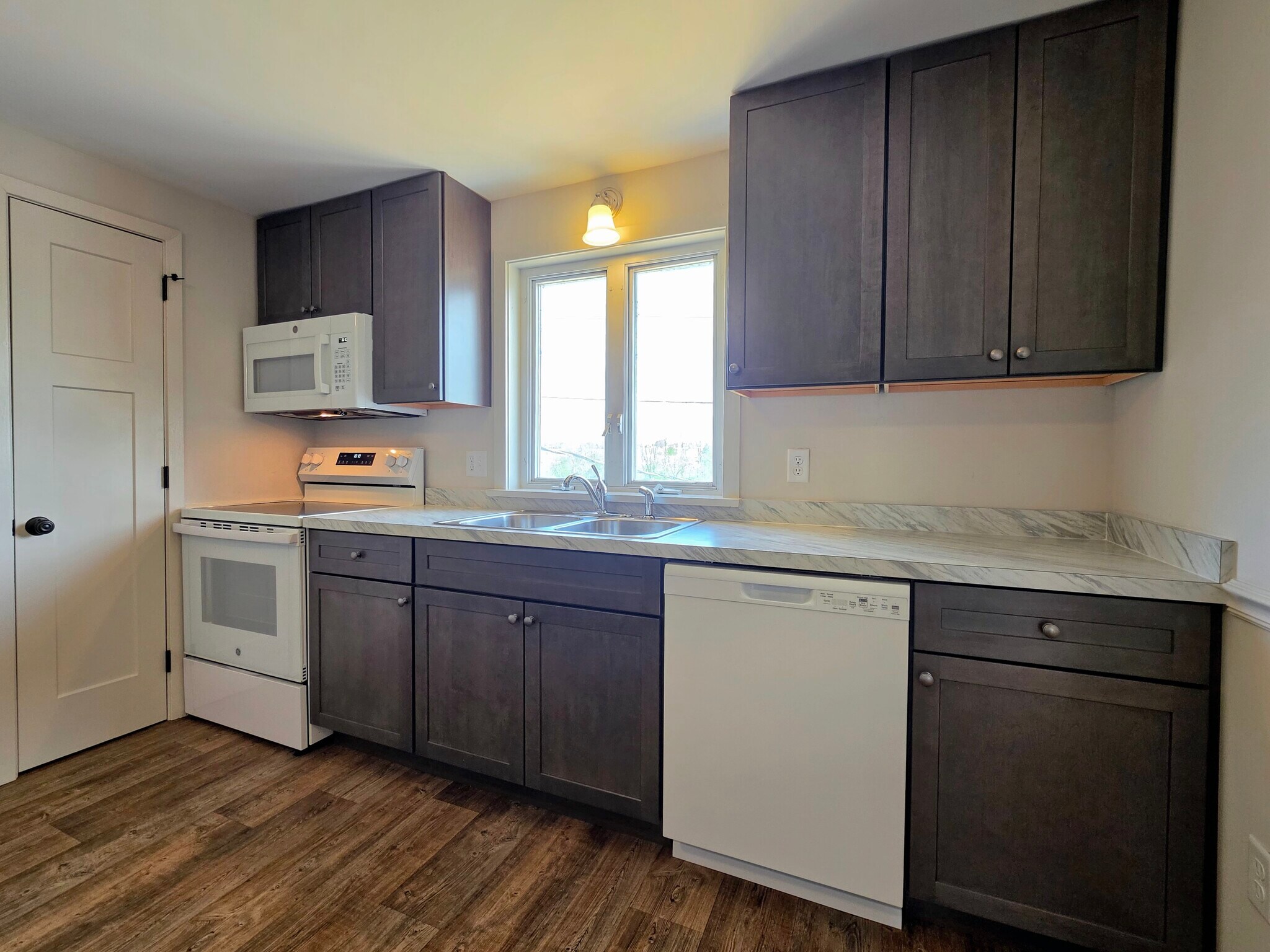 Building Photo - 2622 Creek Hill Rd