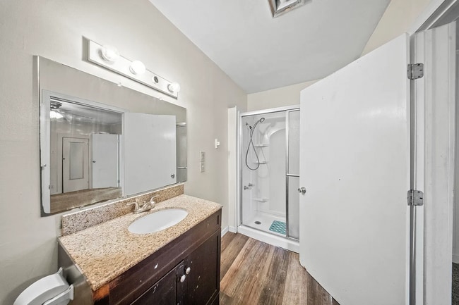 Building Photo - 1816 Pike St