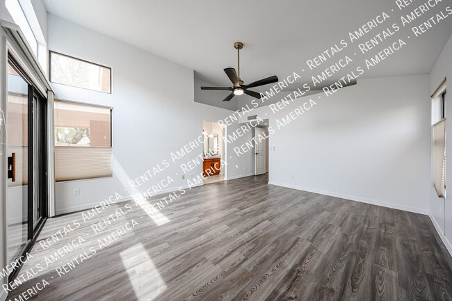 Building Photo - 9429 E Camino Del Santo