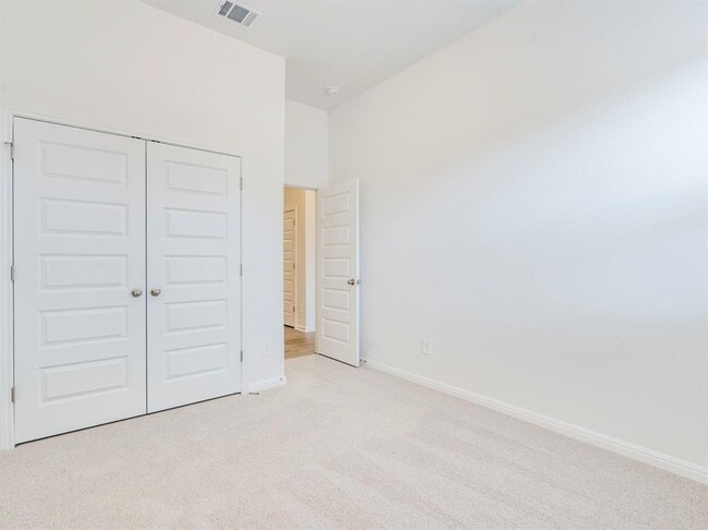 Building Photo - 227 Cathedral Mountain Dr