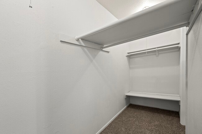 Building Photo - 9616 Long Point Rd