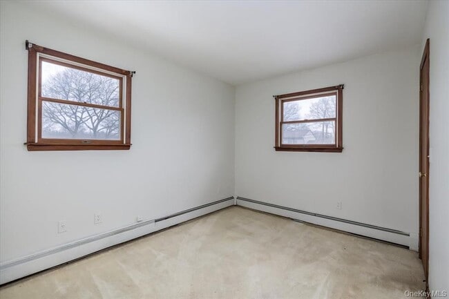Building Photo - 18 Brandywine Dr