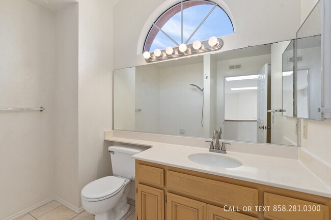 Building Photo - 8418 Calderon Ct