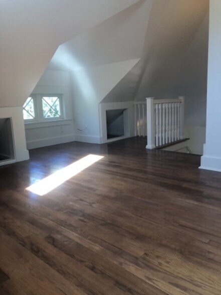 Building Photo - 4481 Petaluma Blvd N