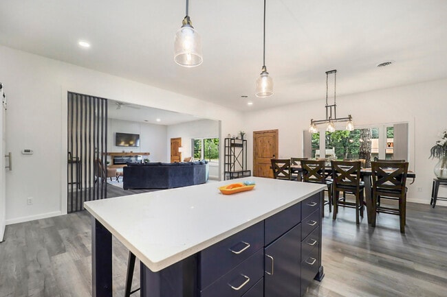 Building Photo - 2506 J Maddy Pky