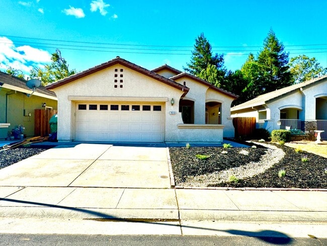 Primary Photo - CLEAN AND COZY ONE STORY 3 BED, 2 BATH IN ELK GROVE