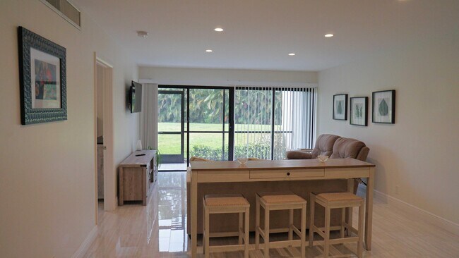 Building Photo - 2500 Presidential Way
