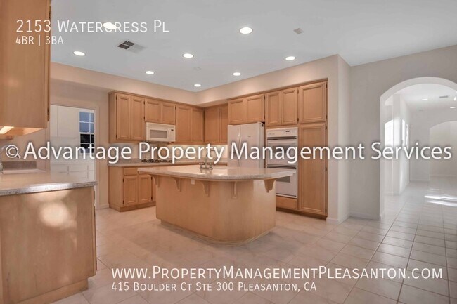 Building Photo - 2153 Watercress Pl