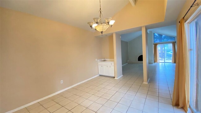Building Photo - 4714 N Cashel Cir