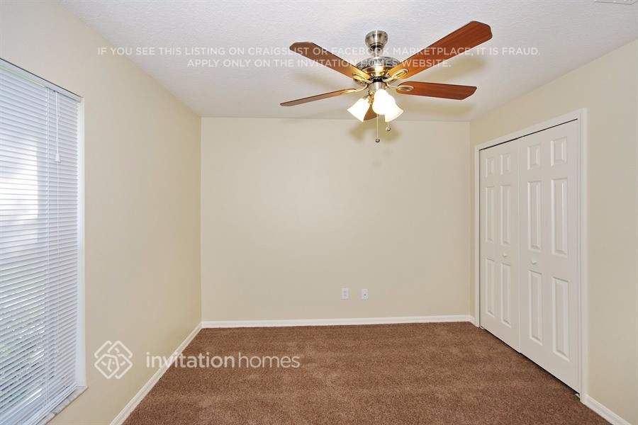 Building Photo - 1571 Parkglen Cir