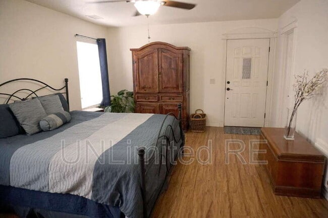 Building Photo - 4154 S Pheasant Run Dr