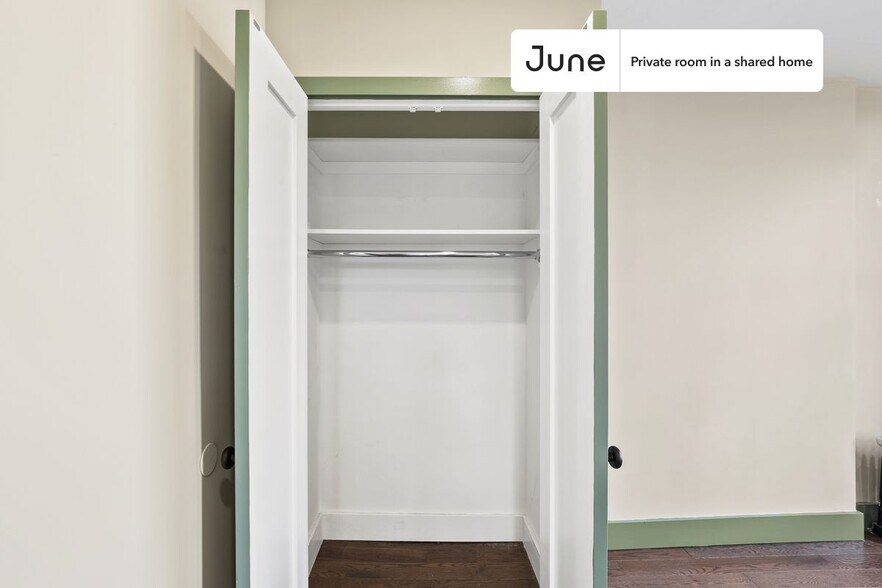 Building Photo - Room in Shared 2 bed/1 bath home