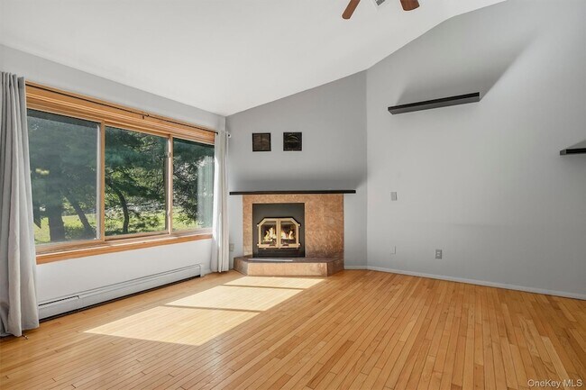 Building Photo - 383 NY-32