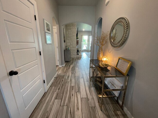 Building Photo - 4-Bedroom House for Rent in Temple