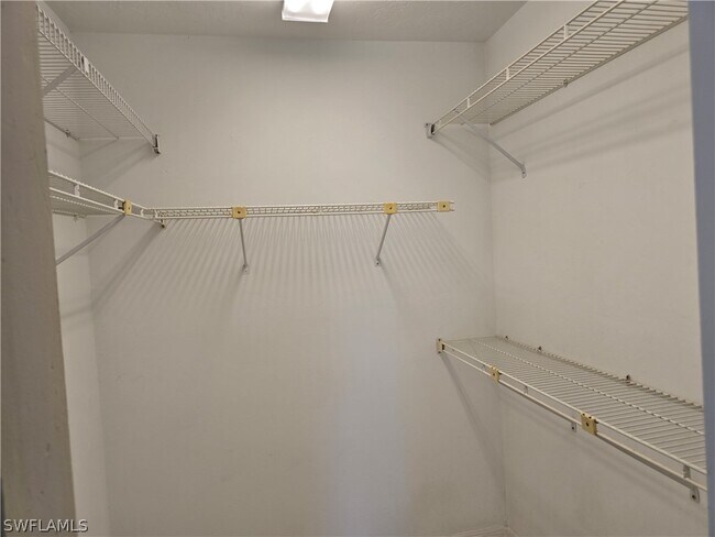 Building Photo - 2656 Kings Lake Blvd