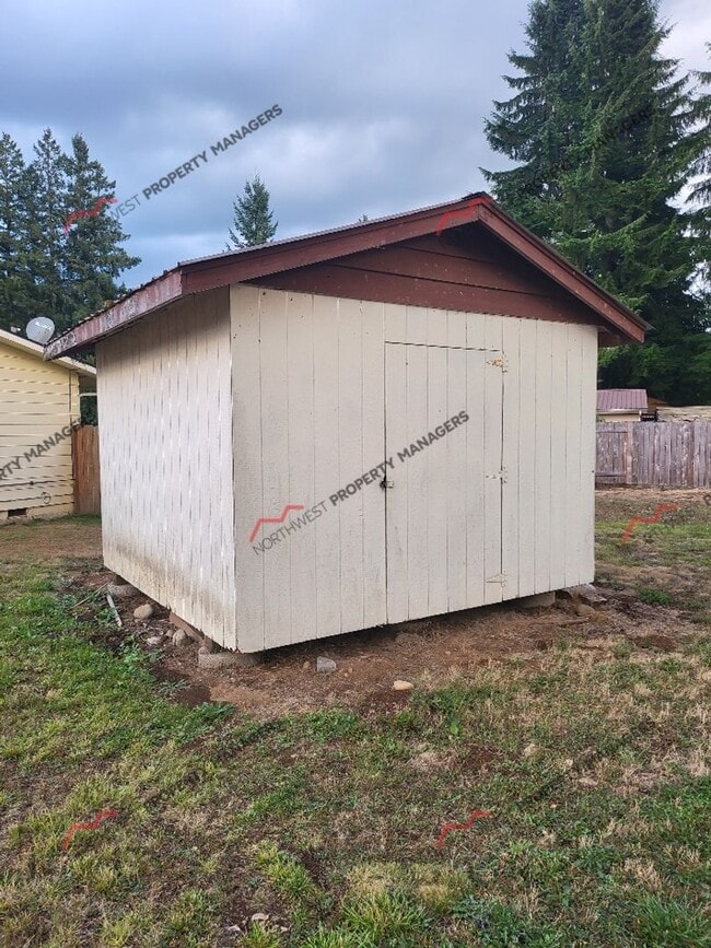 Building Photo - 137 Baker Dr