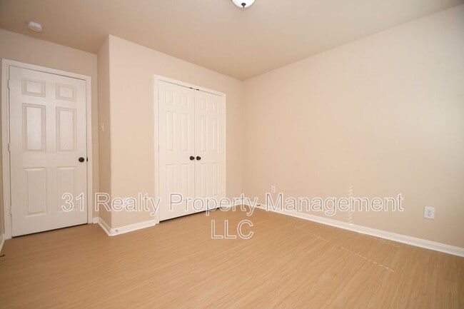 Building Photo - 10015 Bitternut Hickory Ln