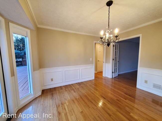 Building Photo - 4 br, 2.5 bath House - 2675 Shadow Pine Dr