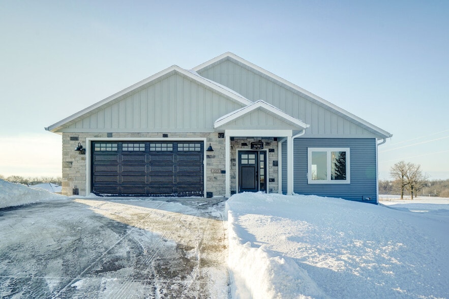 Driveway - 223 Westmorland Dr