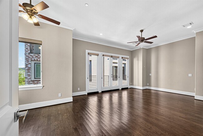 Building Photo - 2116 Mason St