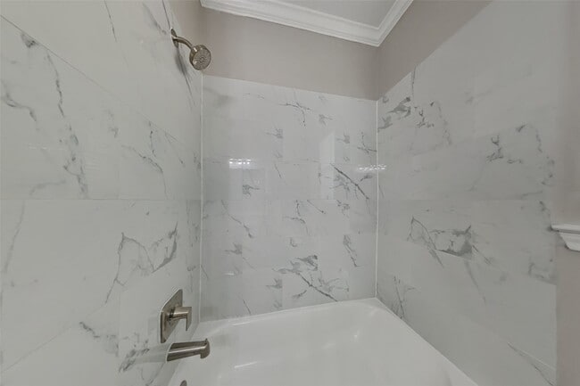 Building Photo - 20685 Oakhurst Meadows Dr