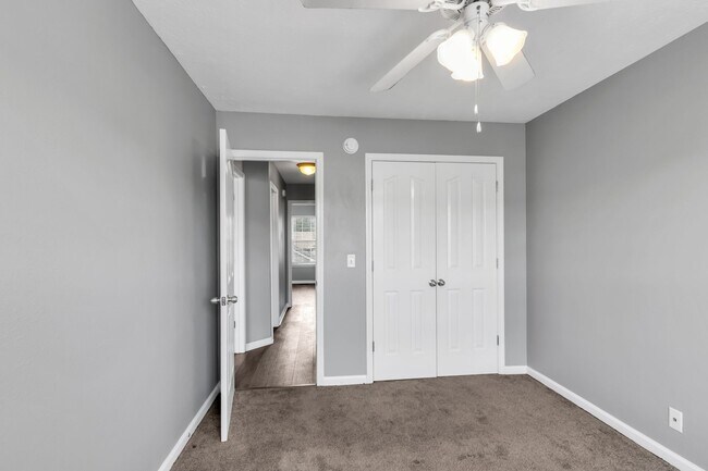 Building Photo - 414 Arapaho Dr