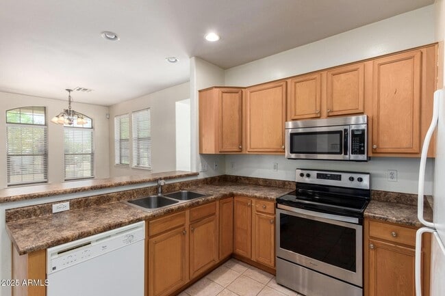 Building Photo - 6710 E University Dr