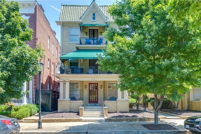 Building Photo - Countess Court Apartments