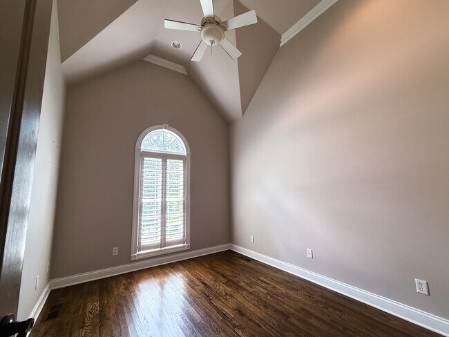 Building Photo - 159 Briggs Hill Rd