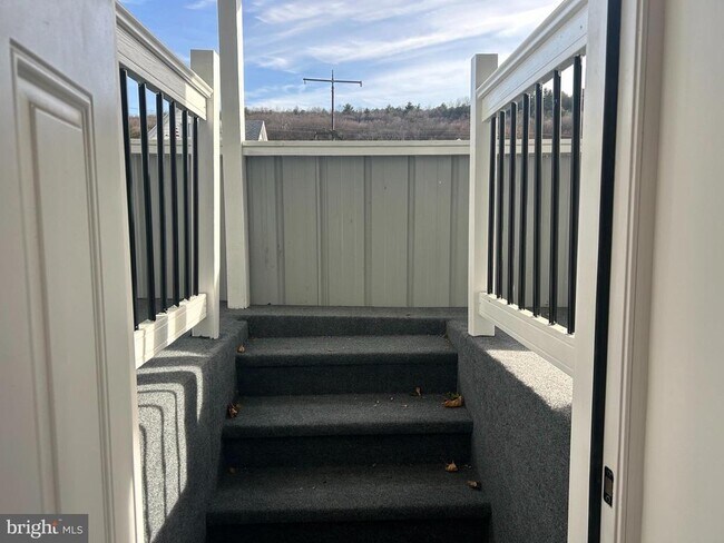 Building Photo - 222 W Patterson St