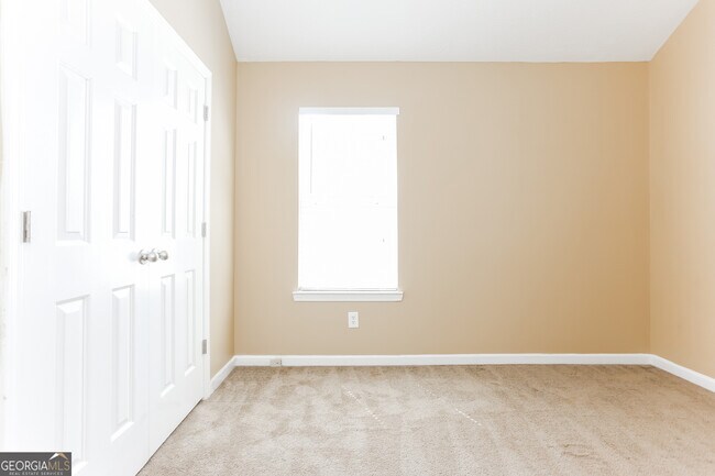 Building Photo - 5742 Wellborn Creek Dr