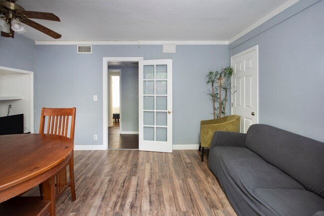 Building Photo - Private 1 bedroom with Bathroom and a Shar...