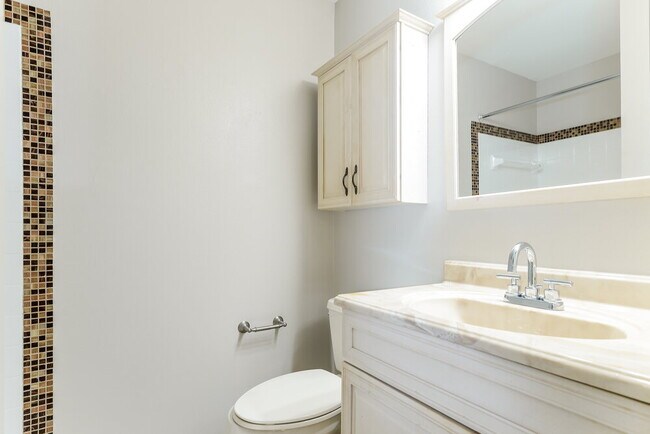 Building Photo - 2608 Shilo Ct