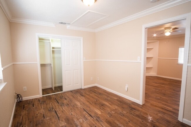 Building Photo - 150 S Lincoln St