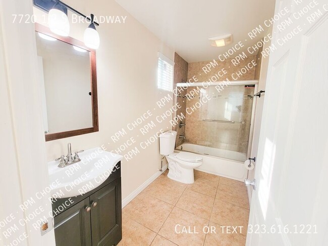Building Photo - 7720 1/2 S Broadway-