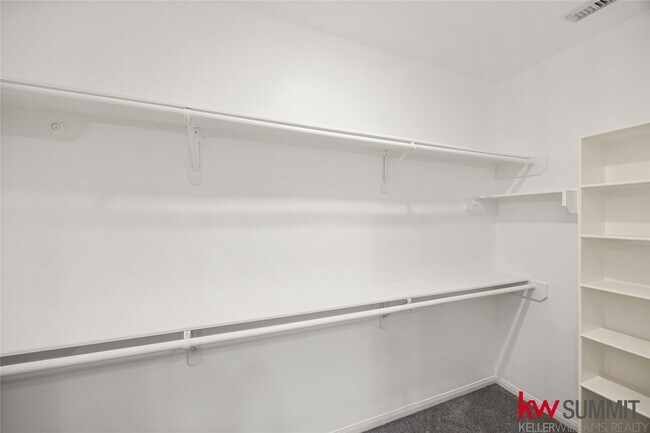 Building Photo - 2410 Calumet St