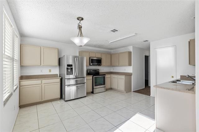 Building Photo - 1628 Fieldstone Dr