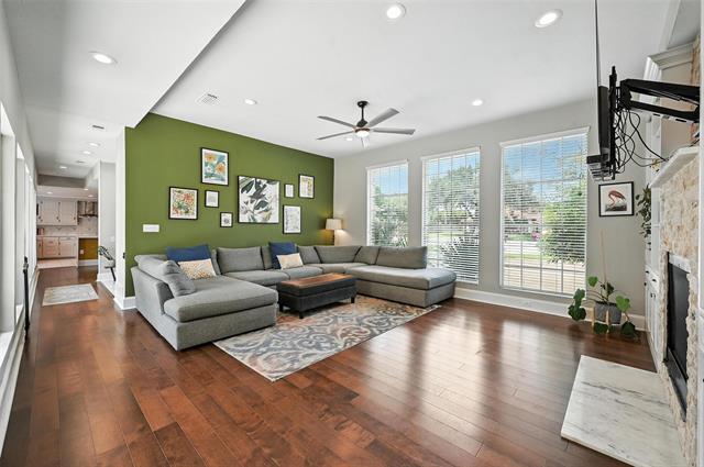 Building Photo - 6002 Costera Ln