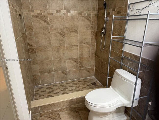 Building Photo - 17500 NW 67th Pl