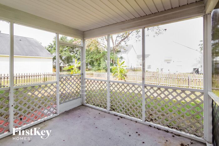 Building Photo - 102 Kilpatrick Ct