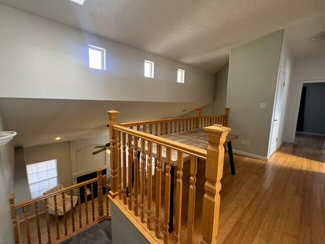 Building Photo - 8808 Vallejo Pl NE