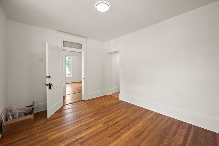 Building Photo - 1407 Clover St NW