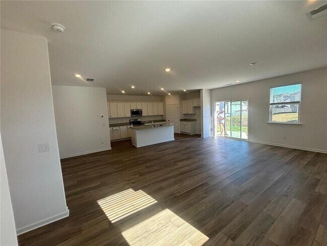 Building Photo - 140 Red Maple Wy