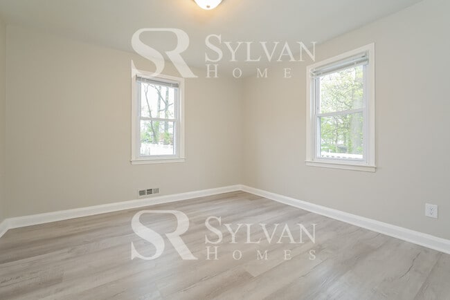 Building Photo - Living where You Love is Good for your Heart!