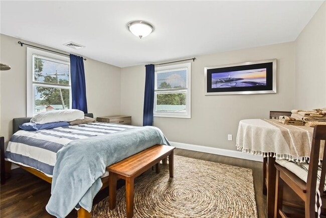 Building Photo - 191 Chases Ln